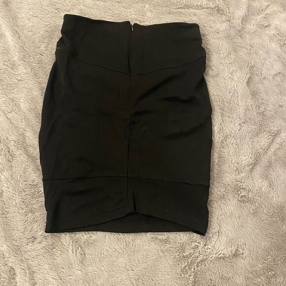 Alexander Wang mesh front detailed skirt, size 6 - Picture 4 of 6